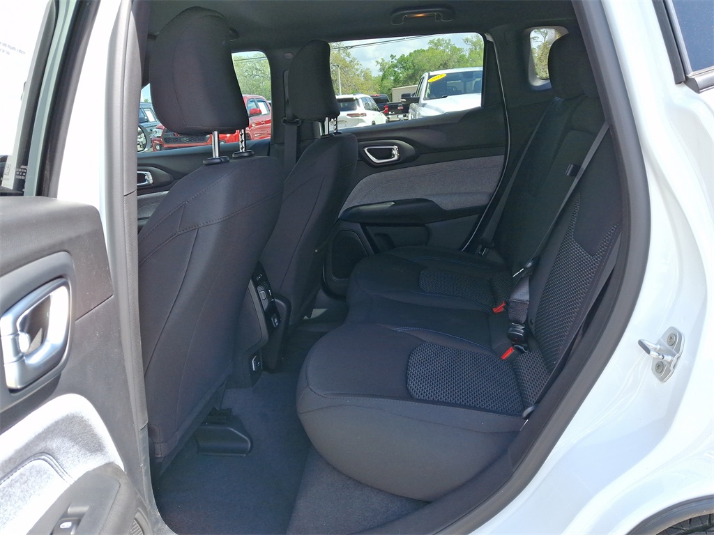 2025 Jeep Compass Sport photo 15