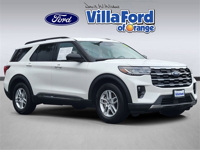 2025 Ford Explorer Active's photo