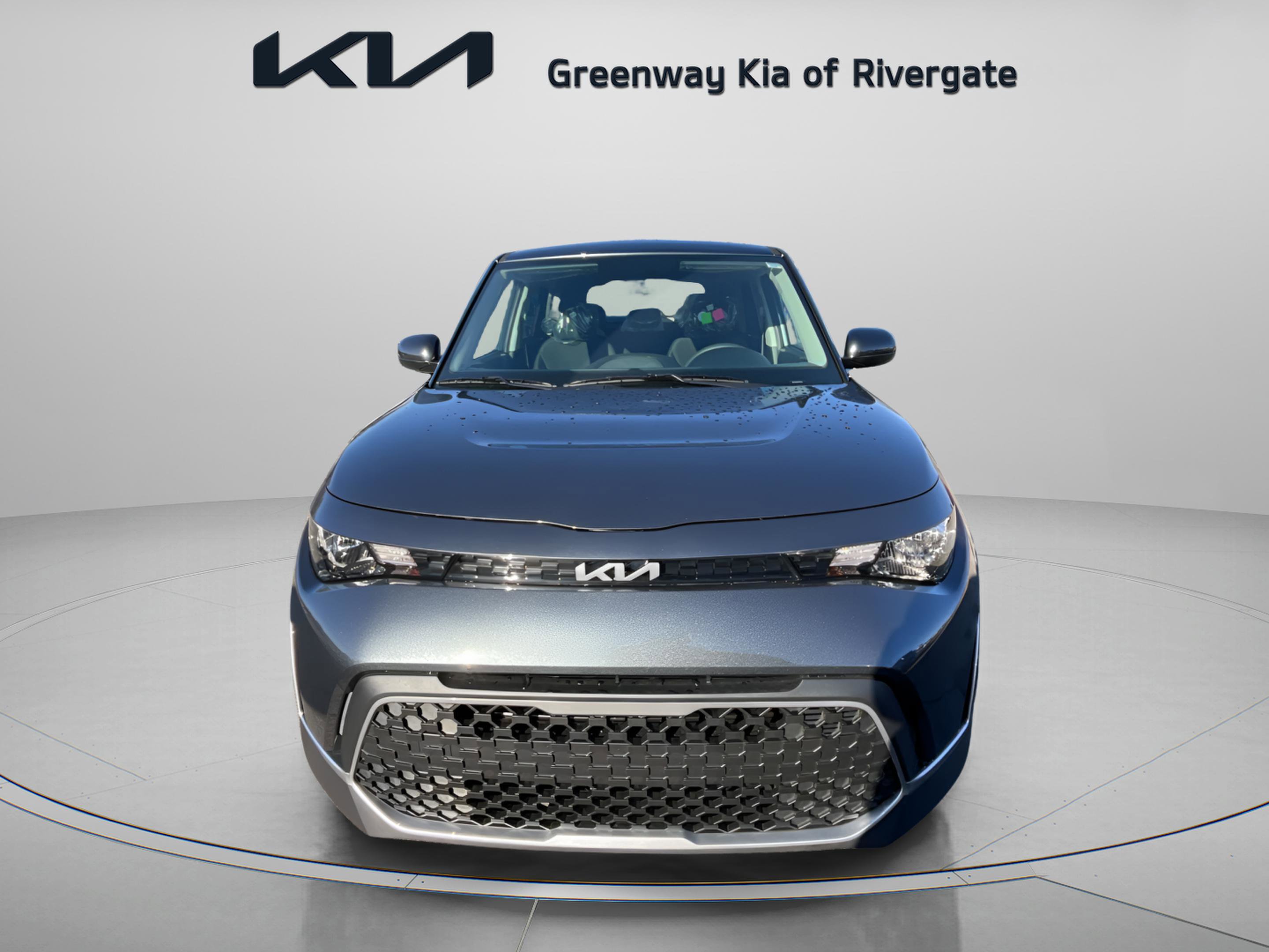 2025 Kia Soul LX photo 2