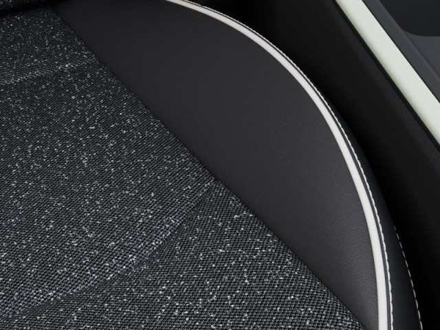 New 2025 Steel Gray Kia GT-Line image 24