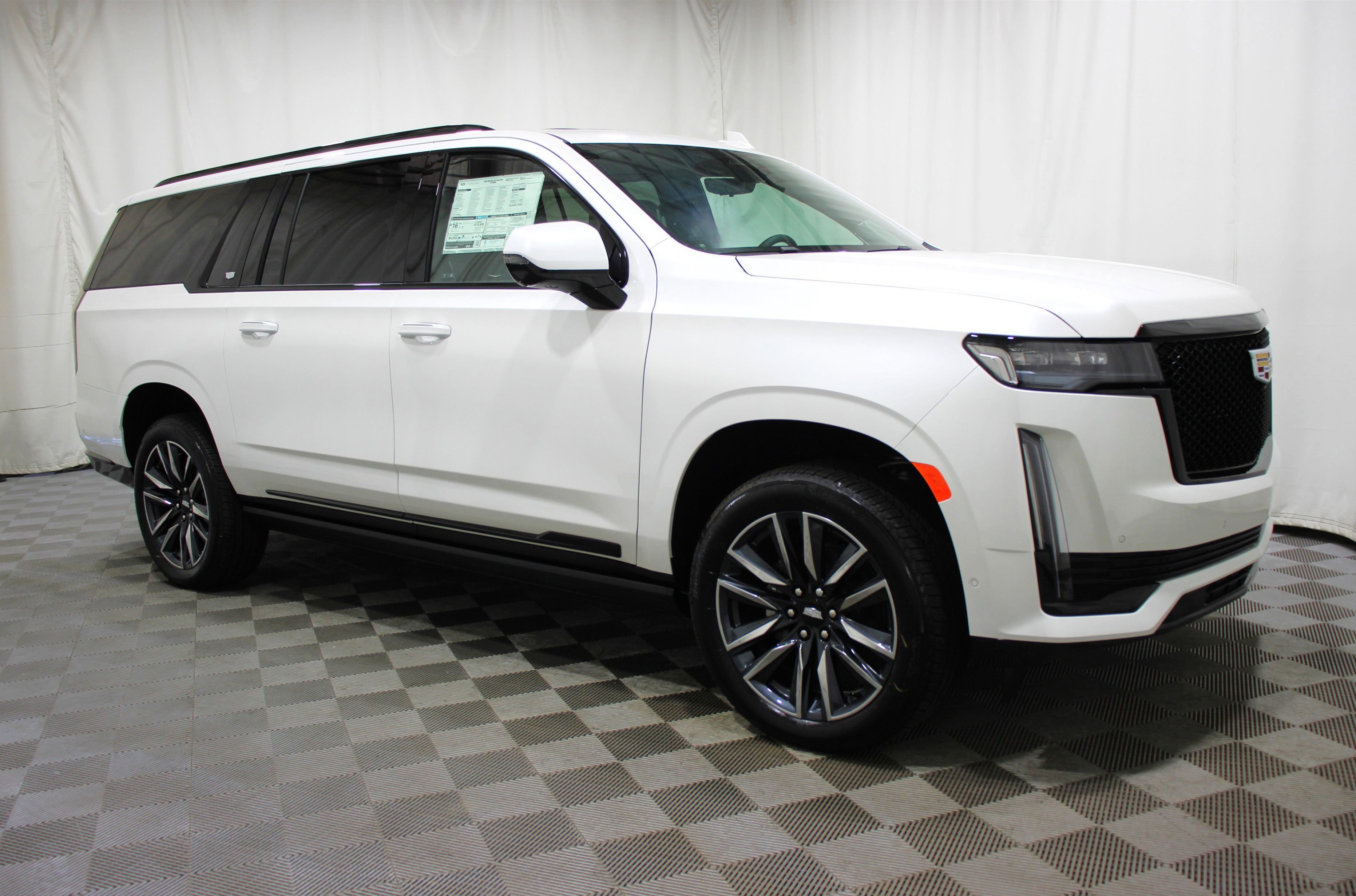 2024 Cadillac Escalade ESV Sport Platinum's photo