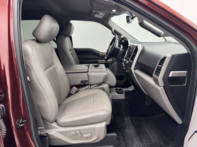 2017 Ford F-150 Lariat photo 11