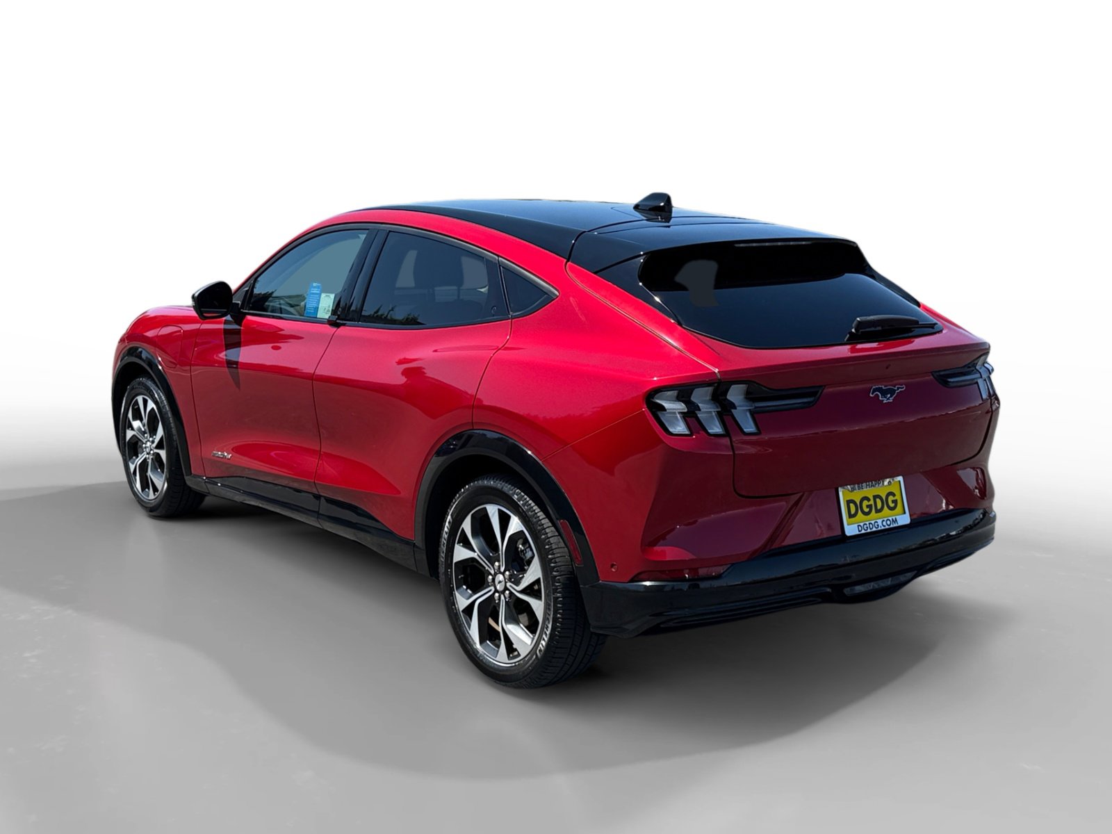 2022 Ford Mustang Mach-E Premium photo 3