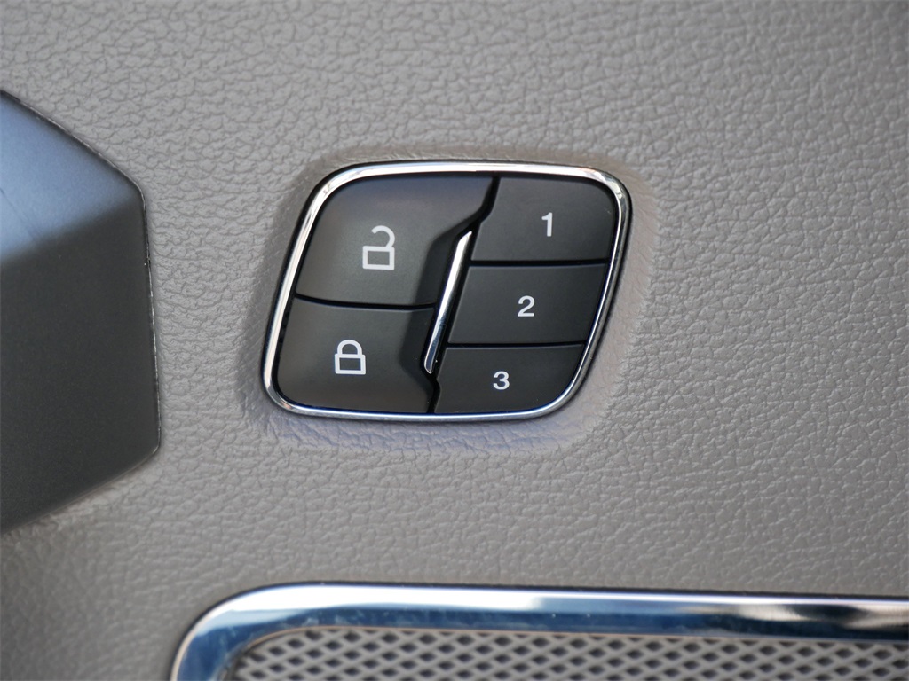 2019 Ford F-150 Lariat photo 13