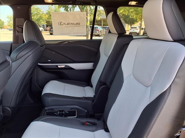 2025 Lexus TX 350 F SPORT photo 13