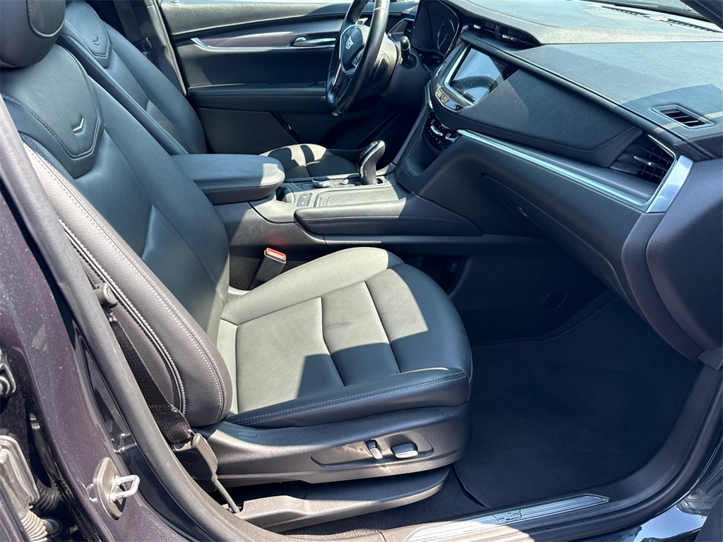 2023 Cadillac XT5 Luxury photo 13