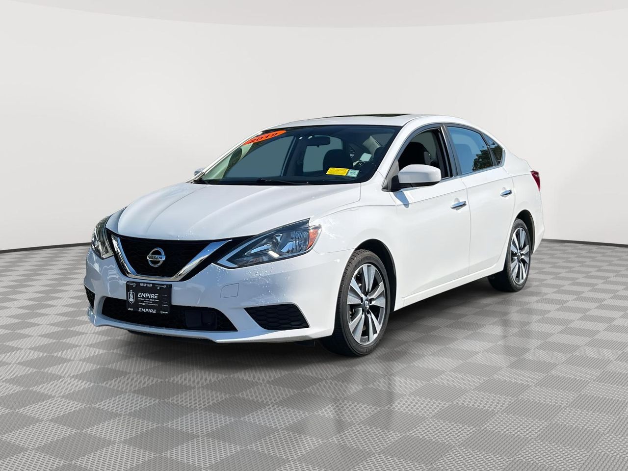 2019 Nissan Sentra SV photo 3