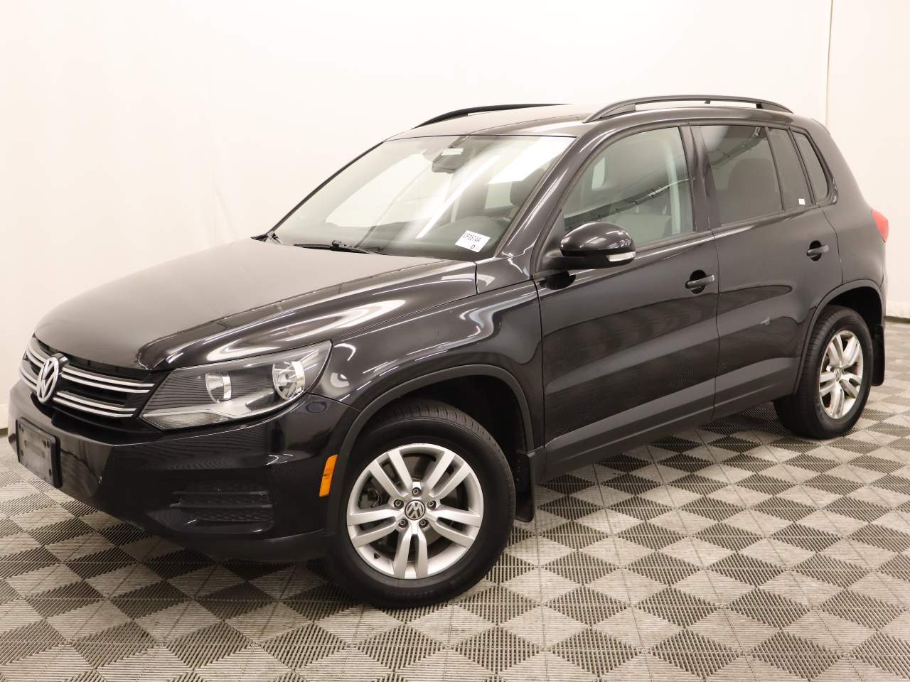 2017 Volkswagen Tiguan S