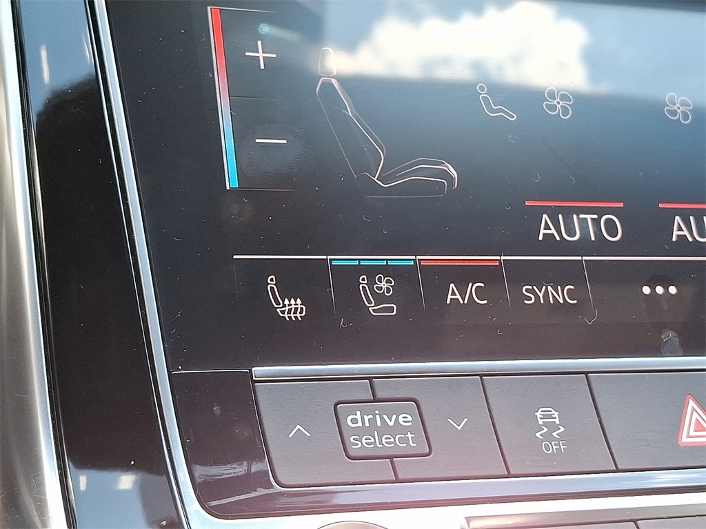 2019 Audi Q8 Premium Plus photo 24