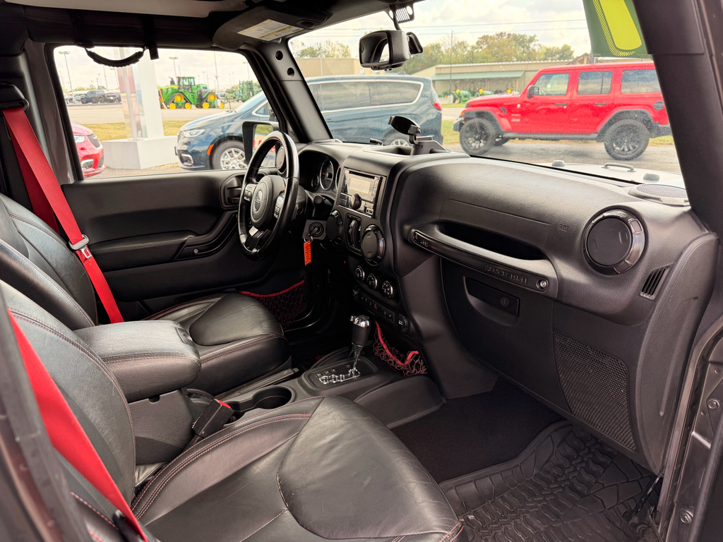 2017 Jeep Wrangler Unlimited Rubicon Recon photo 19