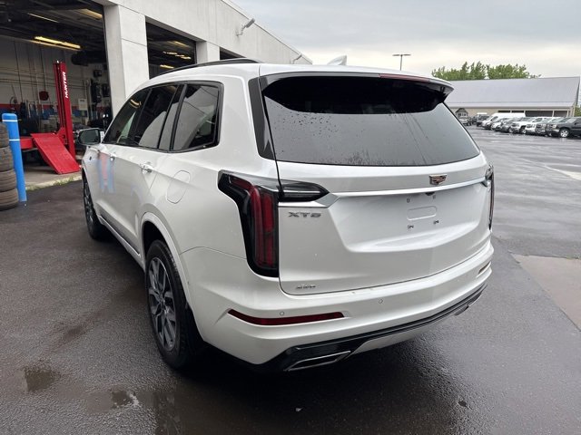 2023 Cadillac XT6 Sport photo 5