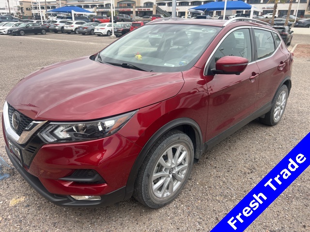 2022 Nissan Rogue Sport SV's photo