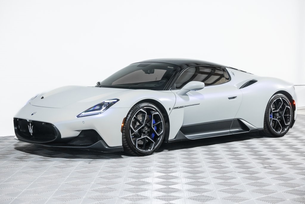 2022 Maserati MC20 Base photo 17