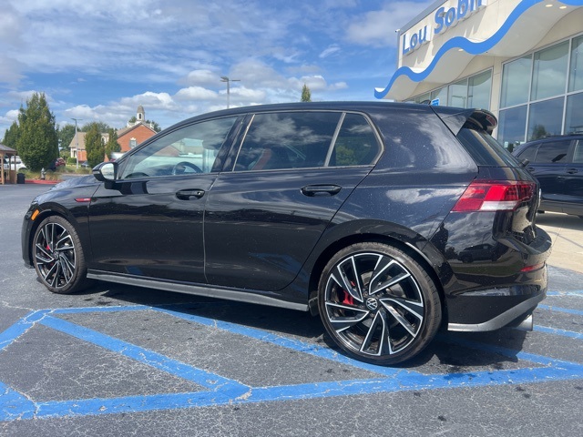 2022 Volkswagen Golf GTI Autobahn photo 10