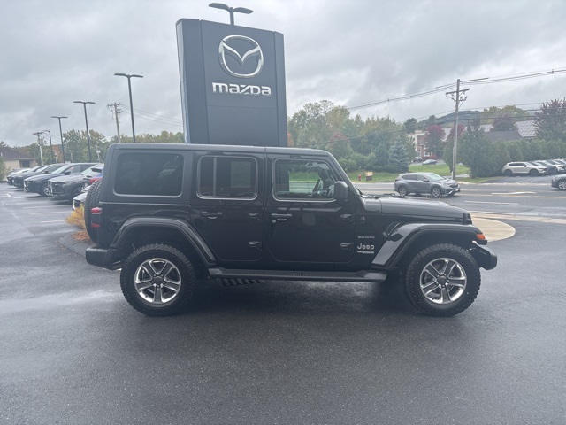 2022 Jeep Wrangler Unlimited Sahara photo 8