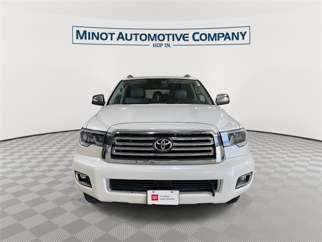 2019 Toyota Sequoia Platinum photo 3
