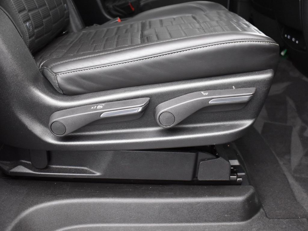 2022 Cadillac Escalade ESV Sport Platinum photo 34