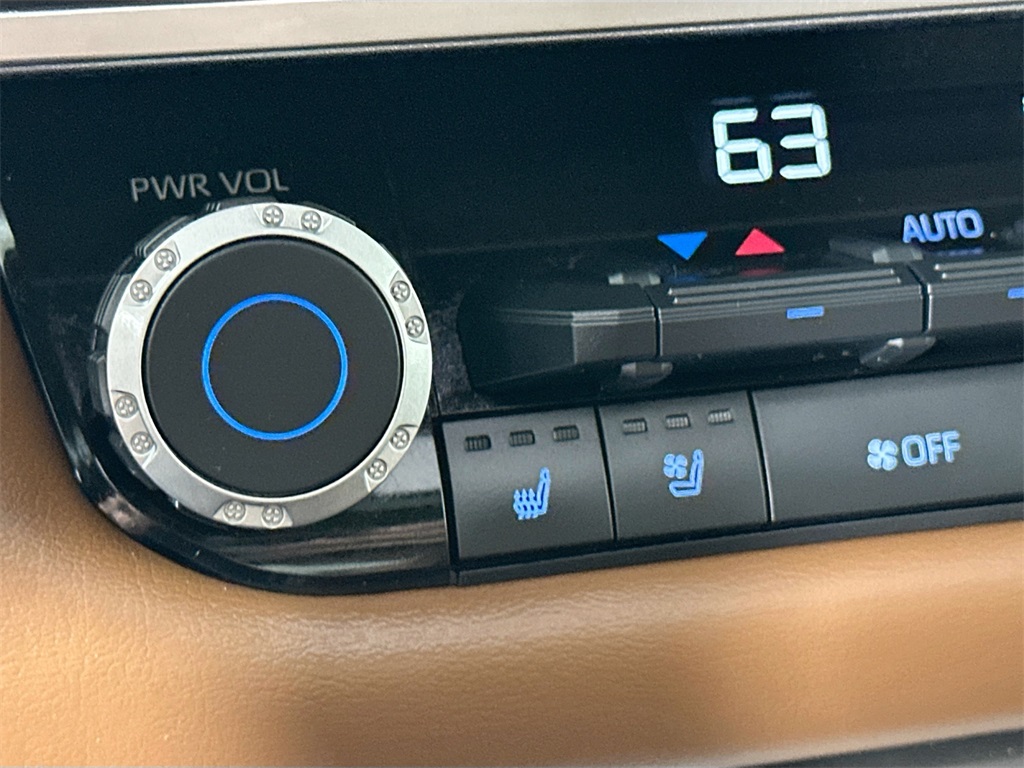 2024 Toyota Tundra 1794 Edition photo 23