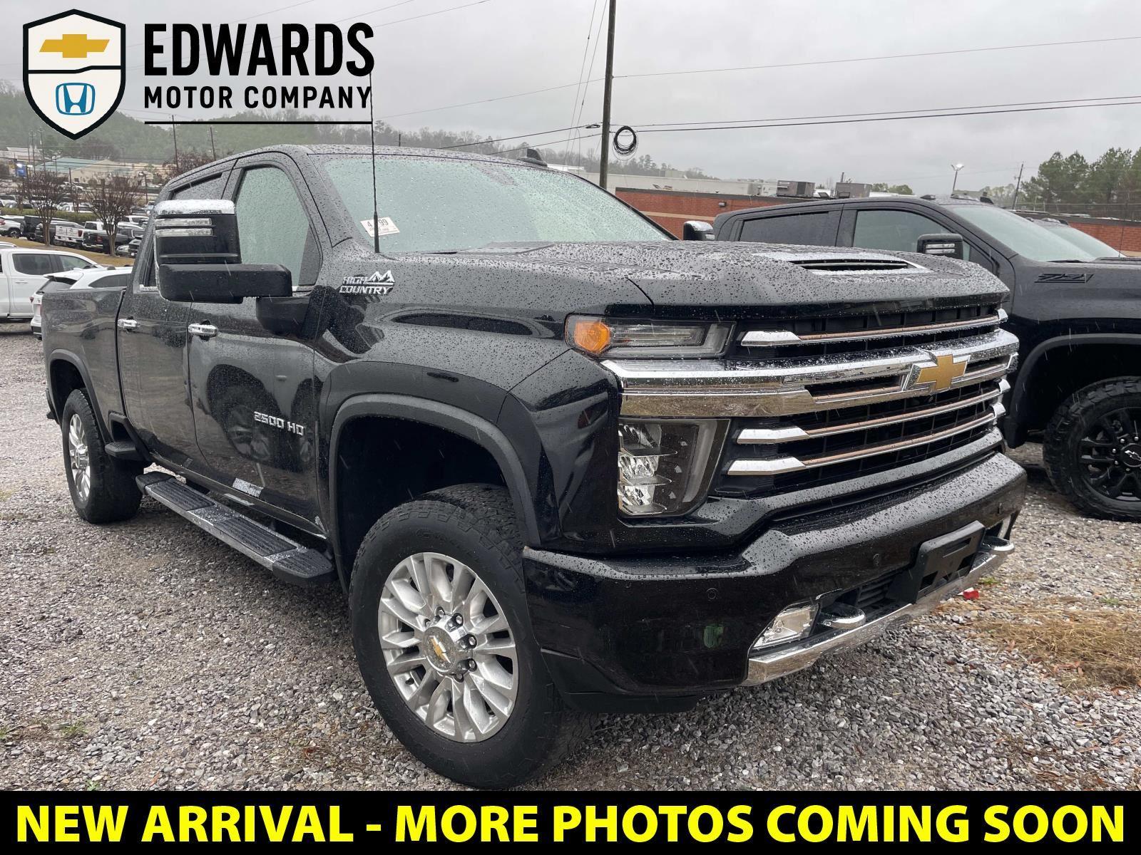 2022 Chevrolet Silverado HD High Country's photo