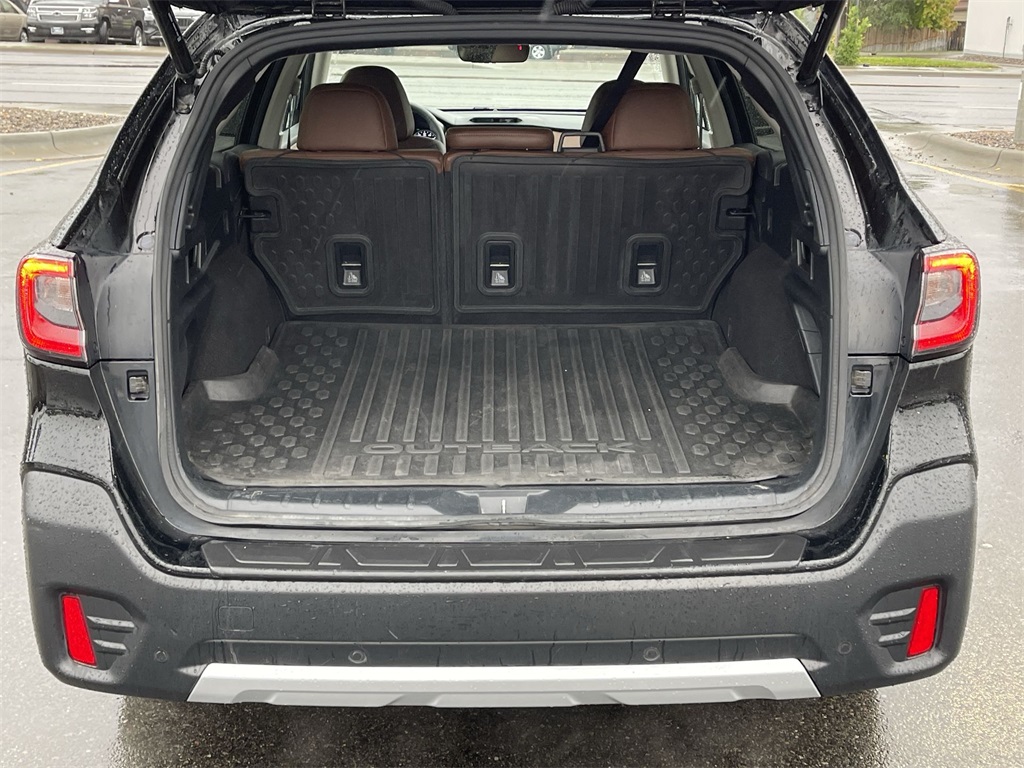 2021 Subaru Outback Touring XT photo 4