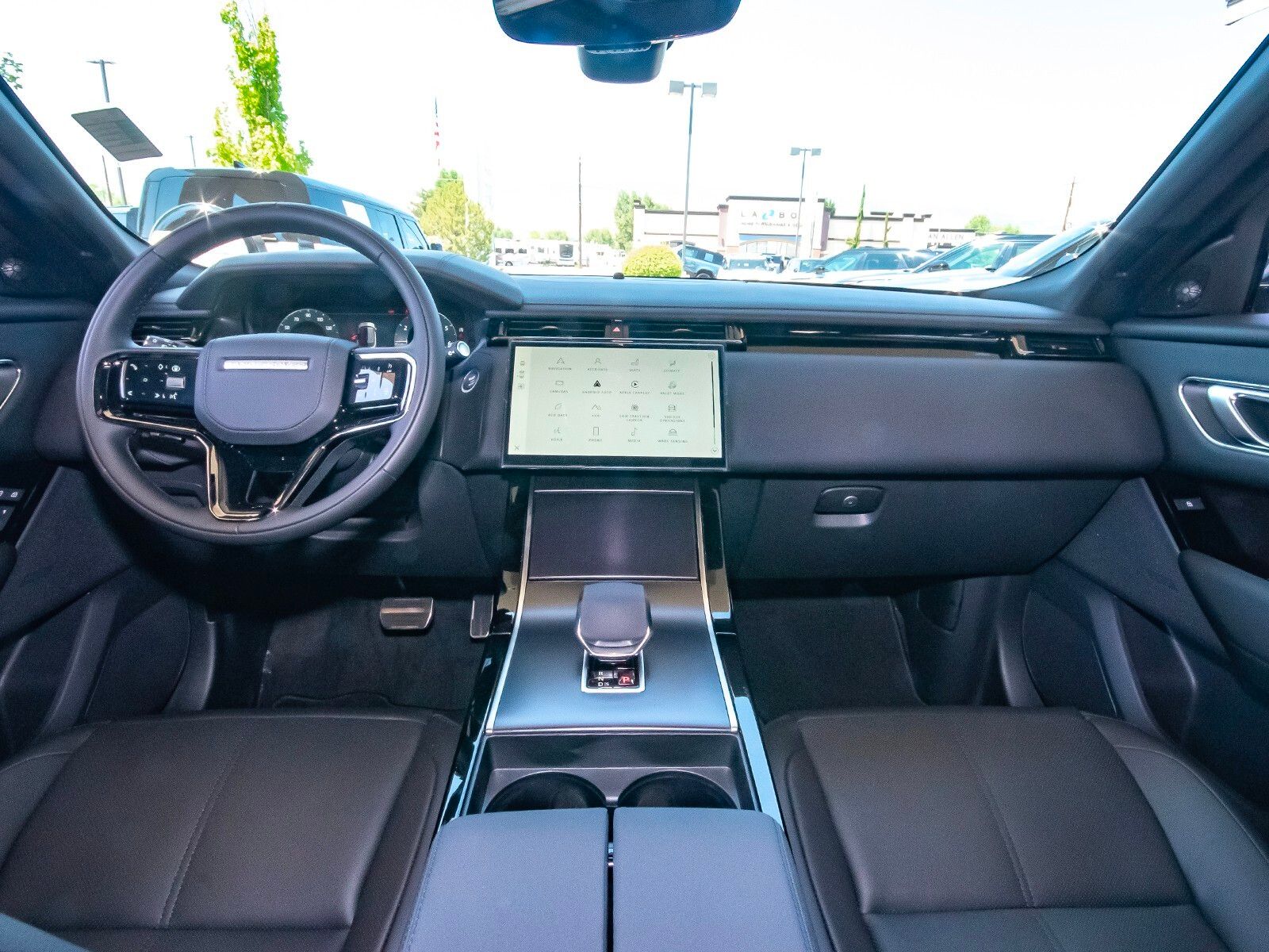 2026 Land Rover Range Rover Velar SE photo 34