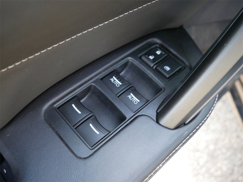 2012 Acura TL SH-AWD photo 14