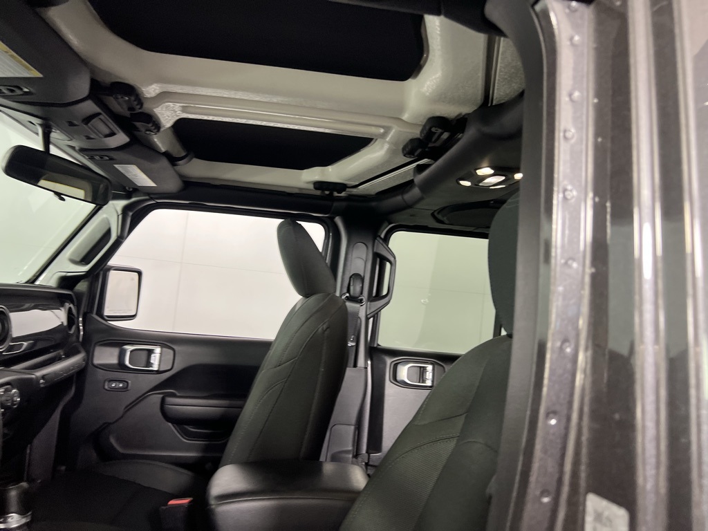 2021 Jeep Wrangler Unlimited Sport Altitude photo 18
