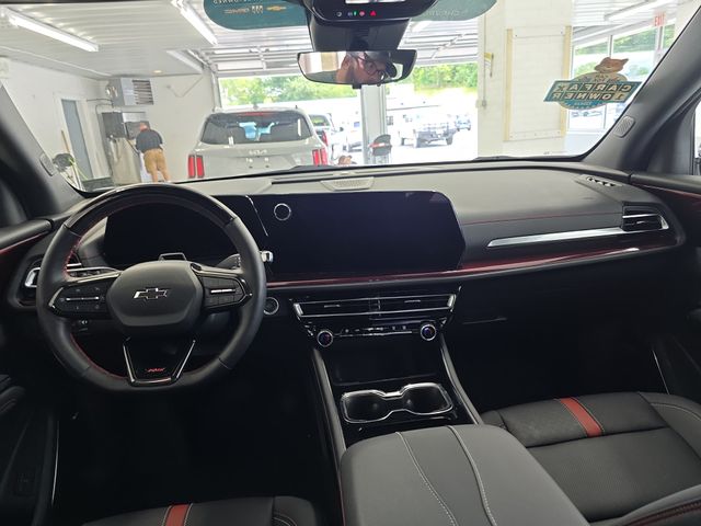 2024 Chevrolet Traverse RS photo 2