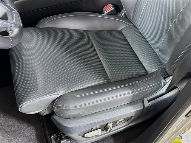 2023 Lexus LX 600 Premium photo 18
