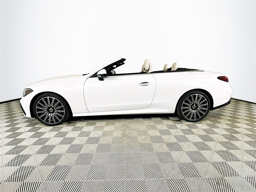 2026 Mercedes Benz CLE 300 4MATIC photo 3