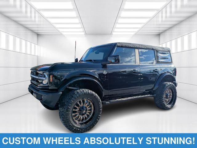 2023 Ford Bronco 4-Door Outer Banks's photo