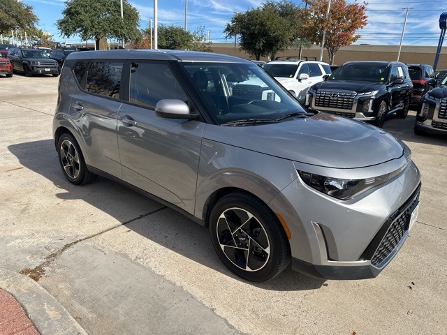 2024 Kia Soul EX photo 3