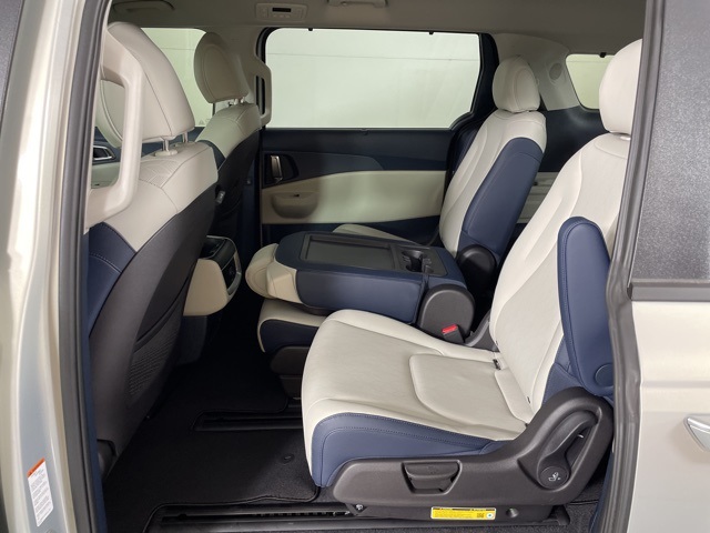 2026 Kia Carnival EX photo 32
