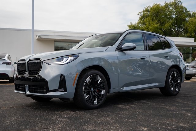 2026 BMW X3 30's photo