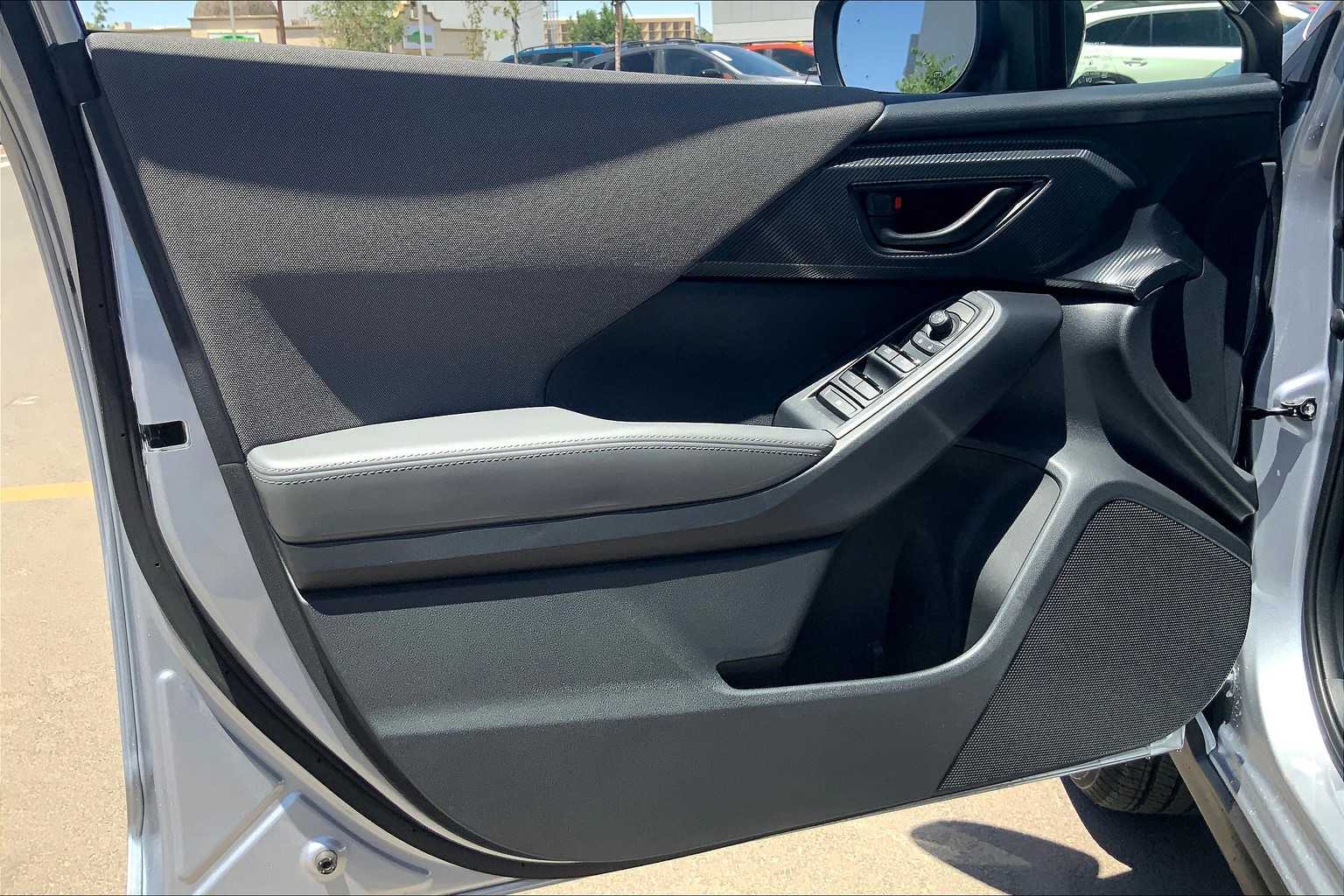 2025 Subaru Crosstrek Premium photo 9