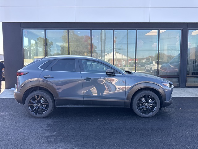 2023 Mazda CX-30 2.5 S Carbon photo 2