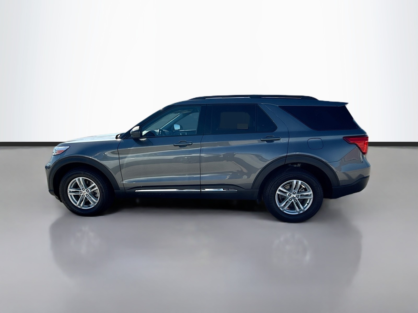 2022 Ford Explorer XLT photo 8