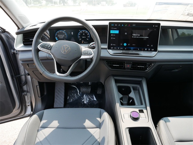 2025 Volkswagen Tiguan SE photo 8