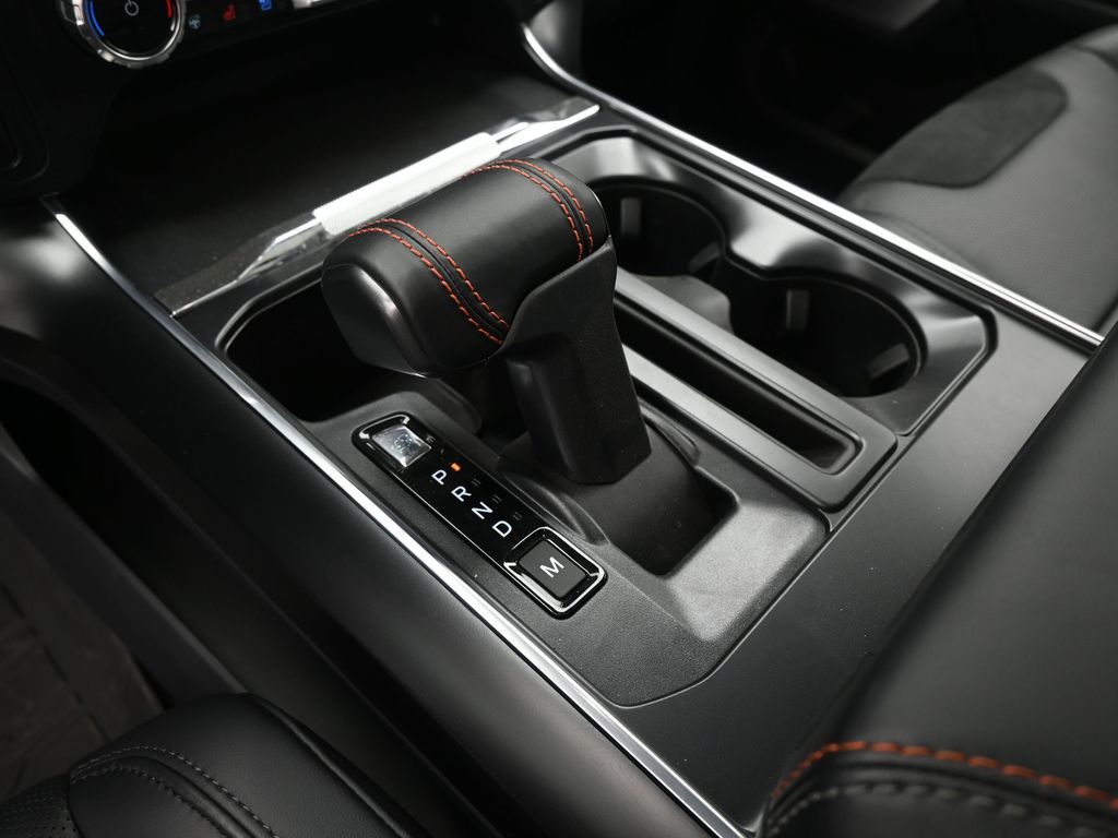 2025 Ford F-150 Raptor photo 18
