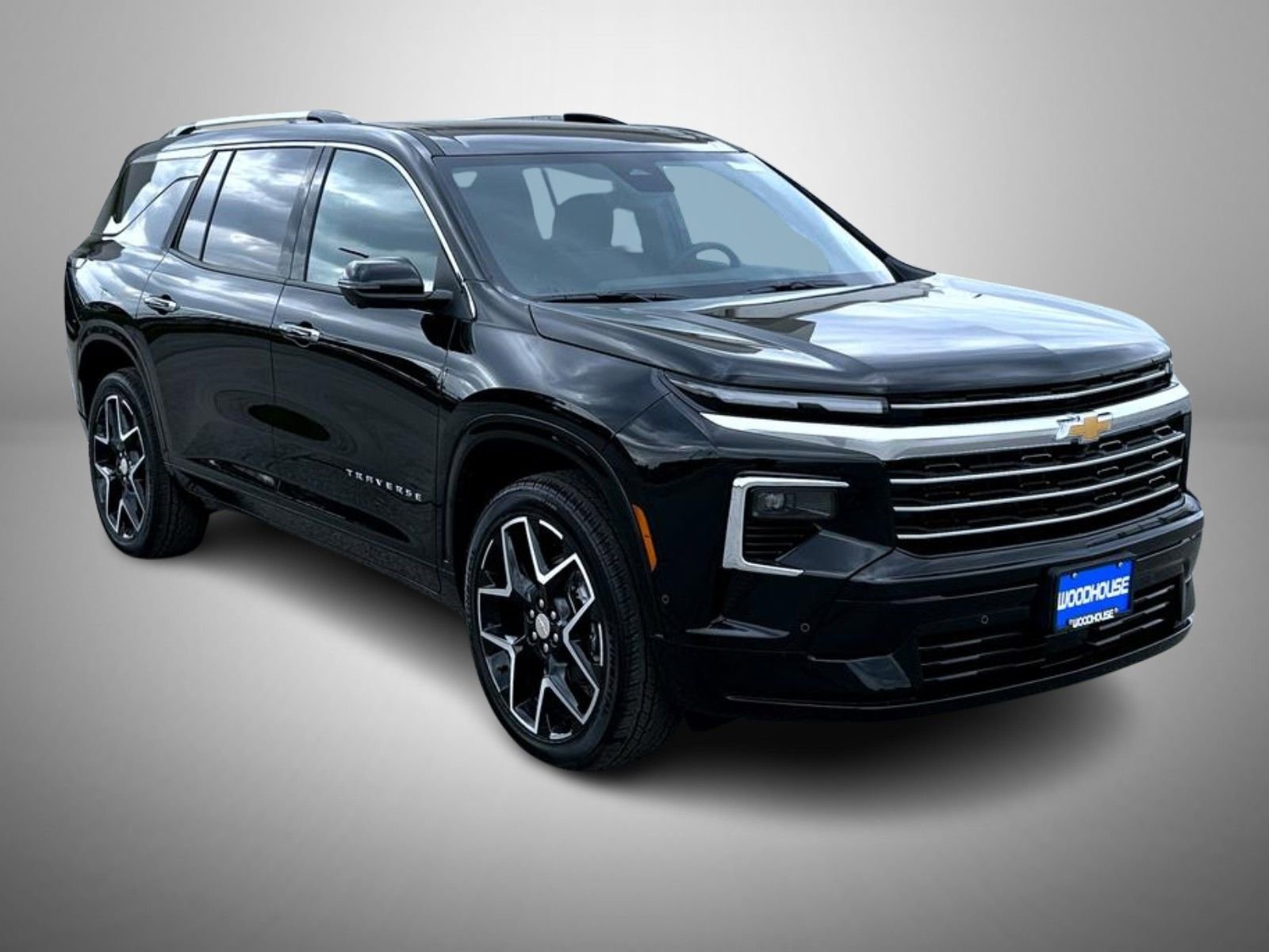2026 Chevrolet Traverse High Country photo 2