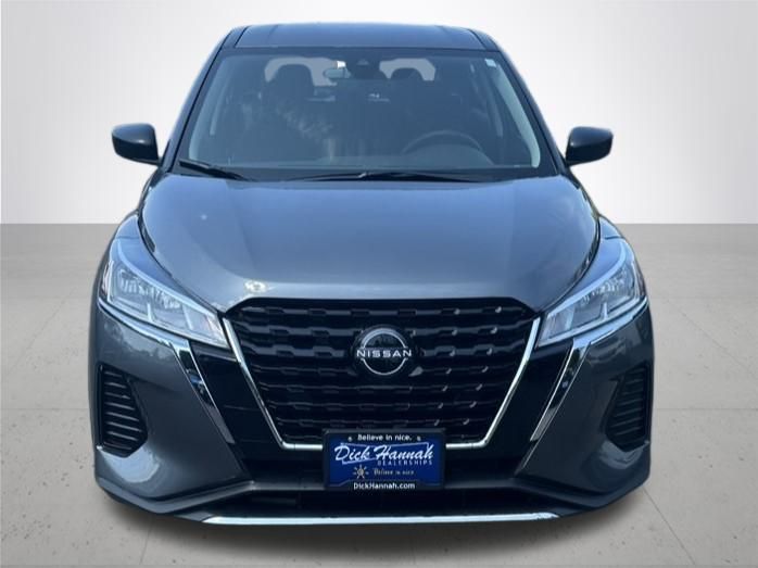 2025 Nissan Kicks Play S photo 3