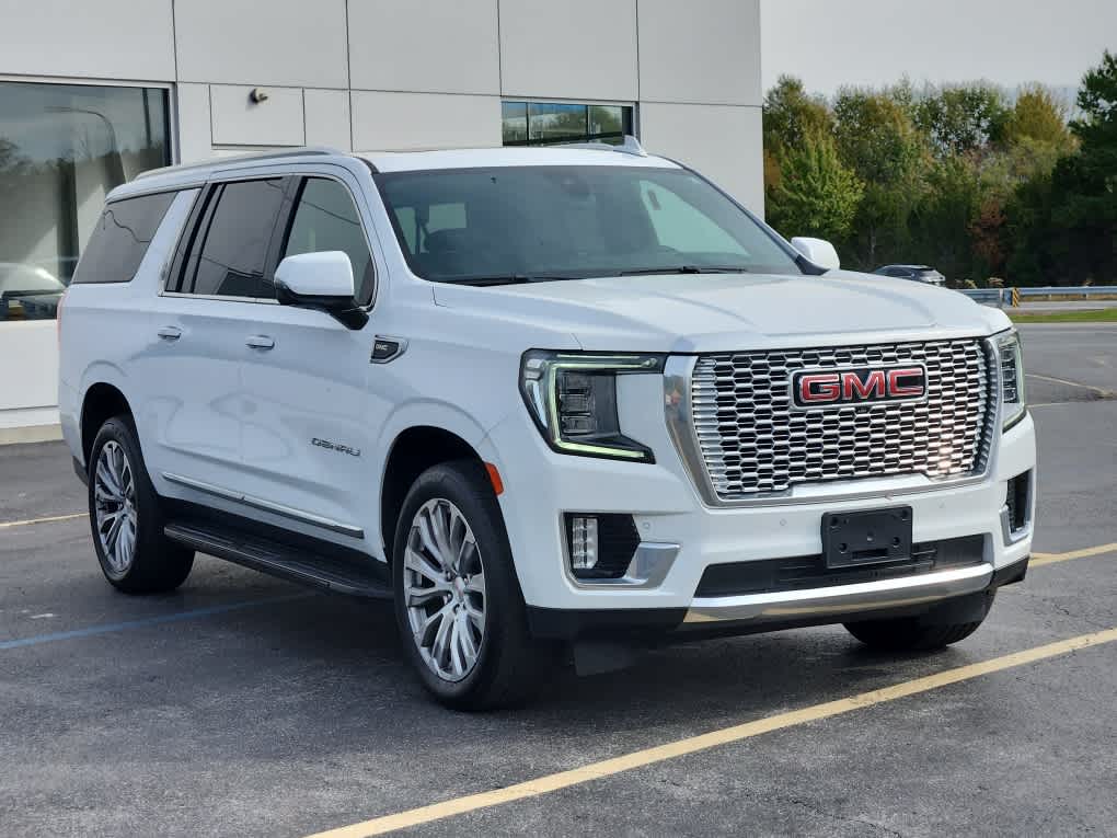 2022 Gmc Yukon XL Denali photo 2