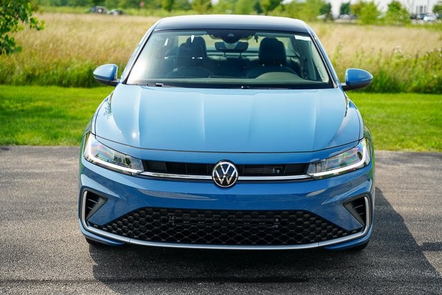 2025 Volkswagen Jetta 1.5T SE photo 4
