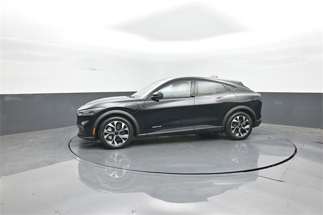 2025 Ford Mustang Mach-E Select photo 4