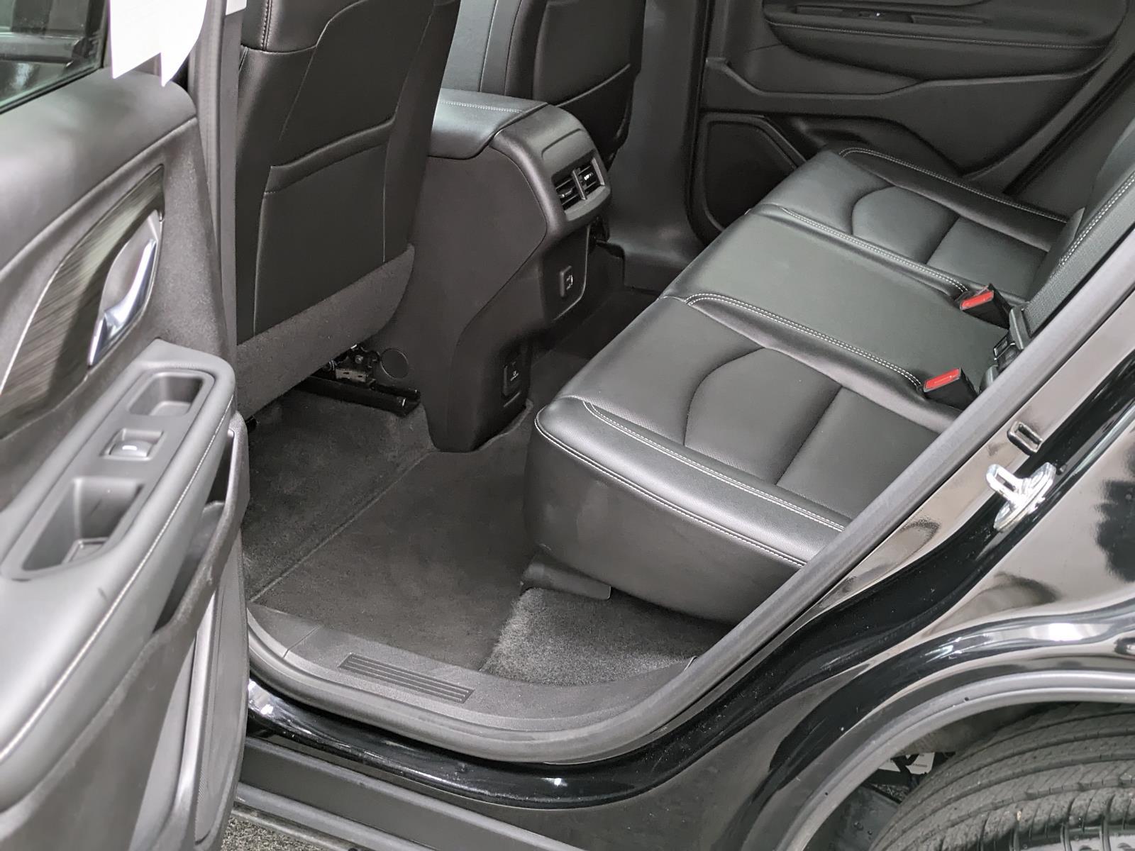 2024 Gmc Terrain SLT photo 20