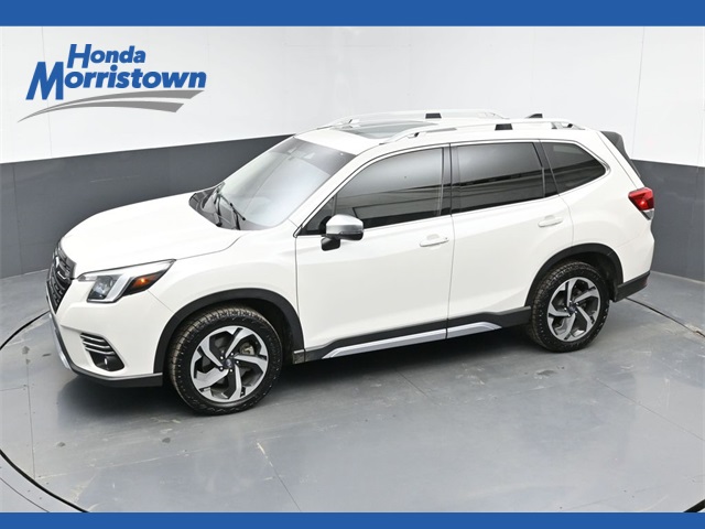 2024 Subaru Forester Touring's photo
