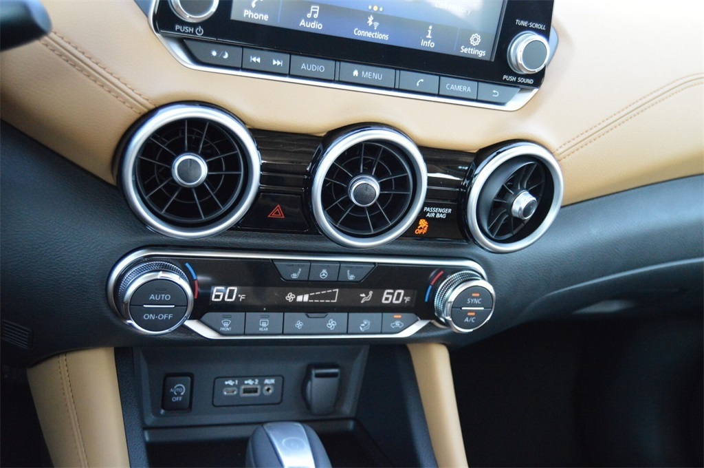 2025 Nissan Sentra SV photo 29