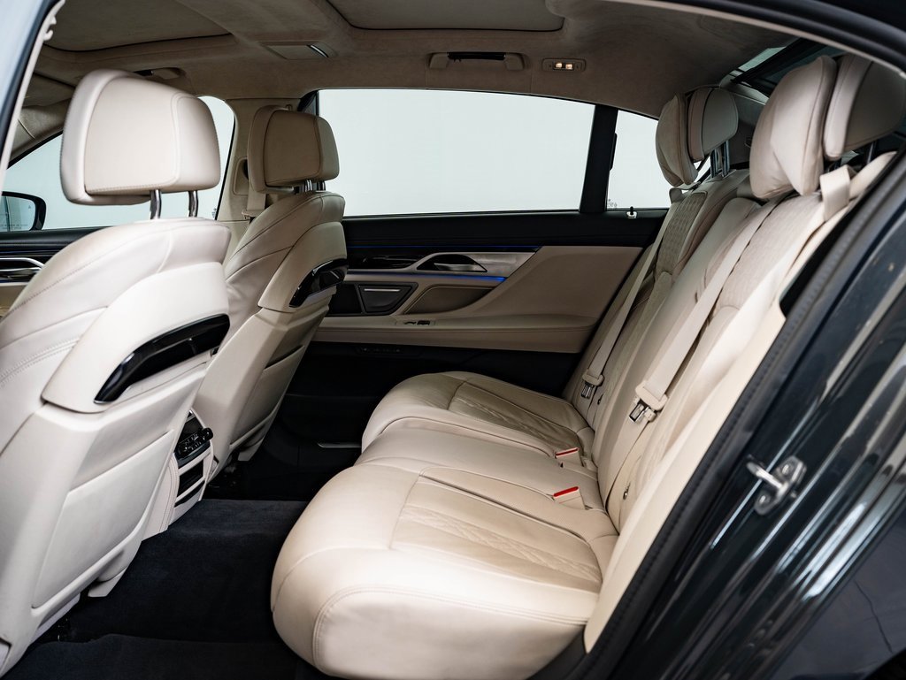 2022 Bmw M760Li photo 28