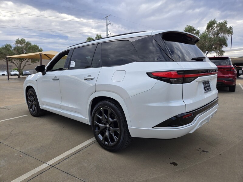 2026 Lexus TX 500h F SPORT Performance Premium photo 4