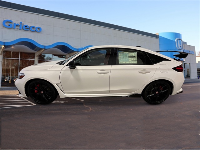 2025 Honda Civic Type R photo 2